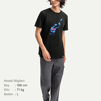 KAFT X FENDER X ZUHAL Neon Stage - Tar - Tasarım T-Shirt - Unisex